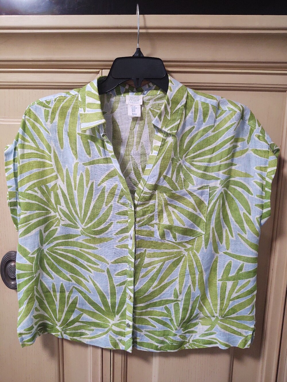 SOLD. Sigrid Olsen Woman's Linen Short-Sleeve Shirt